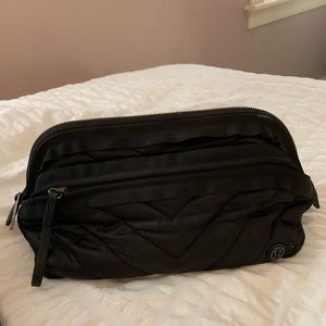 lululemon don’t sweat it toiletry kit